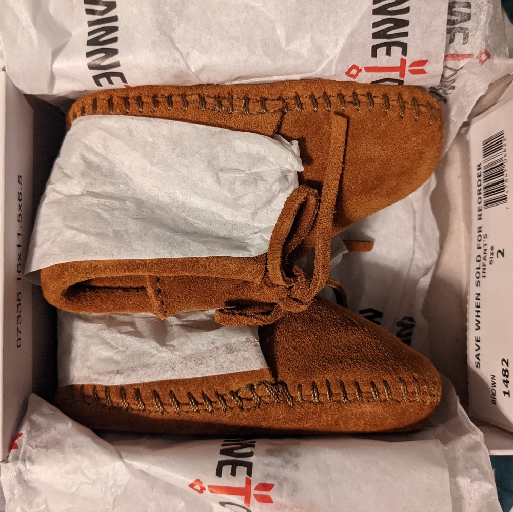 Minnetonka Baby Fringe Bootie (brown) size 2 BNIB